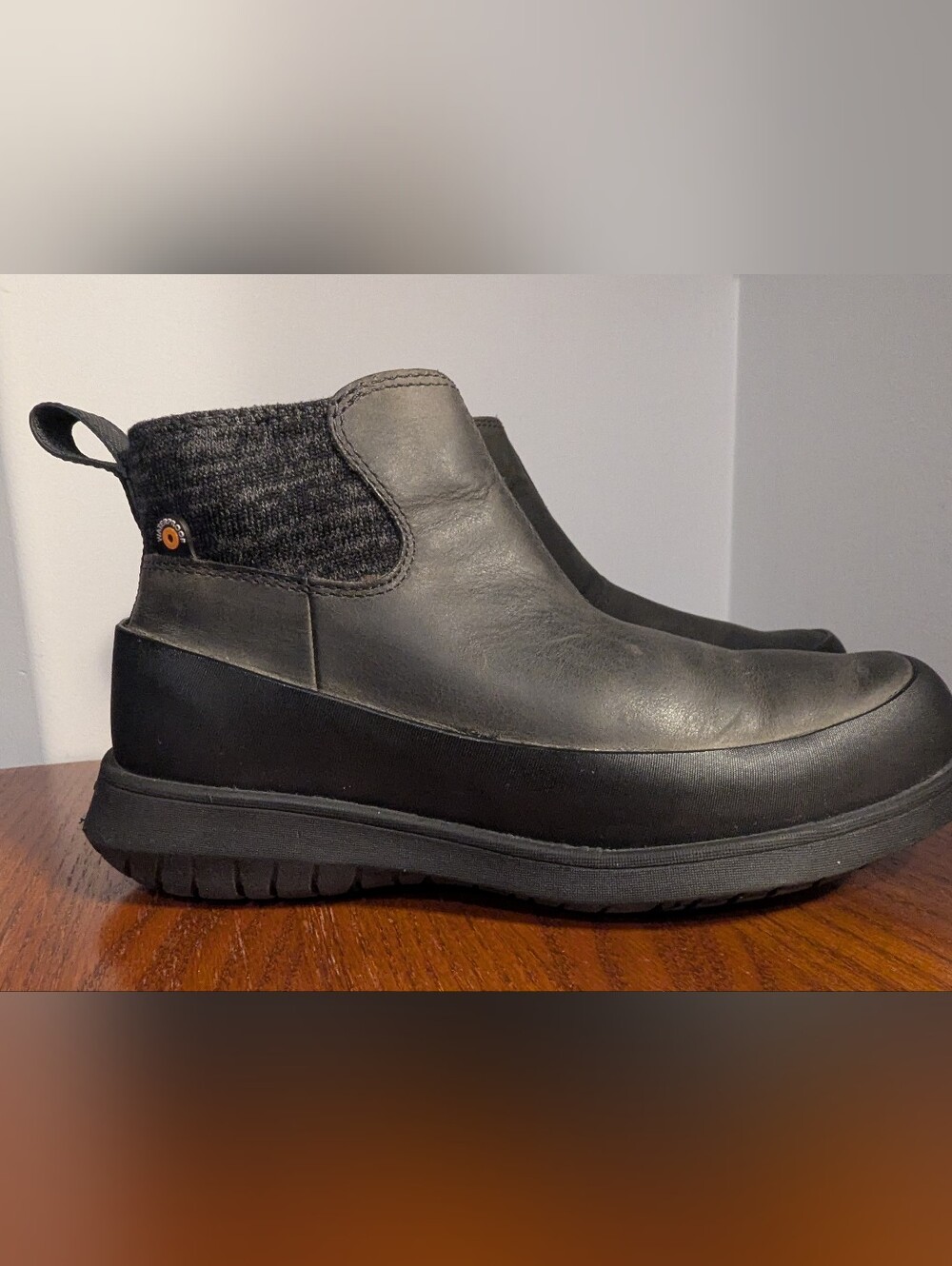 Bogs Slip-On Leather Boots Gray & Black Waterproof Insulated Winter Boots W Sz 6